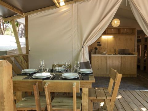 Tente en toile et en bois 5 personnes - LODGE TENT