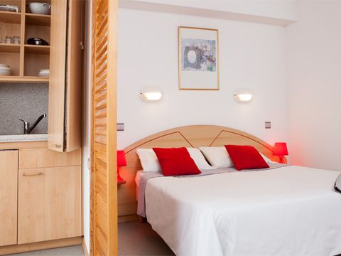 APPARTEMENT 4 personnes - SUPERIEUR