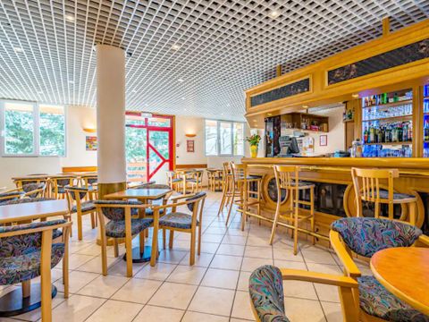 Residence Murol - Camping Puy-de-Dôme - Image N°5
