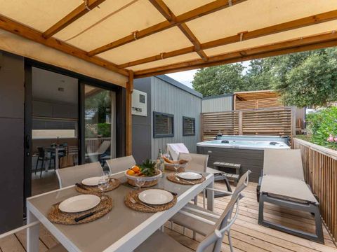 MOBILHOME 8 personnes - TAOS LUXE Jacuzzi 4 CH 8 PERS