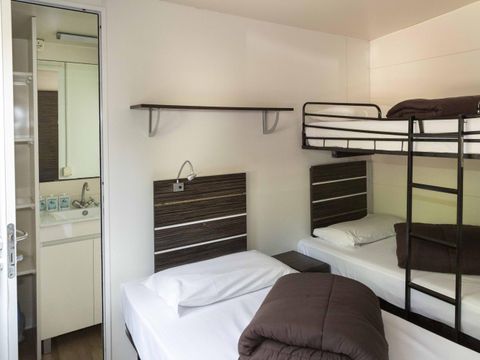 MOBILHOME 5 personnes - hu Stay Easy XL Plus	Chalet 2 camere da letto