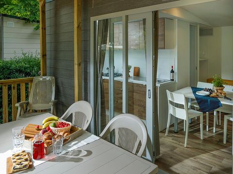 MOBILHOME 5 personnes - hu Stay Smart	Bungalow Superior