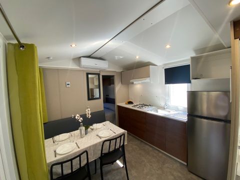 MOBILHOME 4 personnes - Superior (seaside area - bathroom italian style)