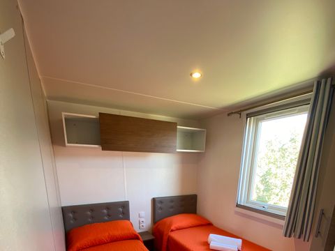 MOBILHOME 4 personnes - Deluxe 1st Raw Single Bathroom