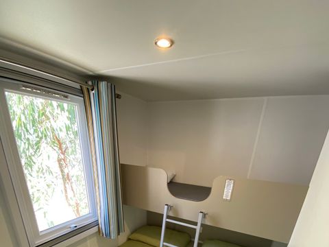 MOBILHOME 4 personnes - Superior (Seaside area - bathroom french style)