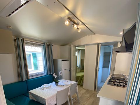 MOBILHOME 4 personnes - Superior (Seaside area - bathroom french style)