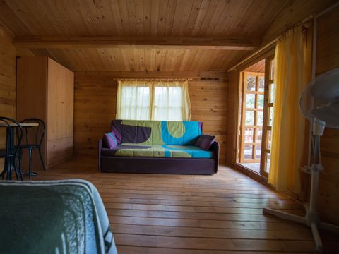 CHALET 2 personnes - Cabane en bois (sans cuisine, ou salle de bains) 2/4 pers