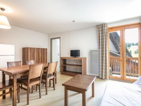 APPARTEMENT 6 personnes - 2P/6 avec cabine - 6 adultes