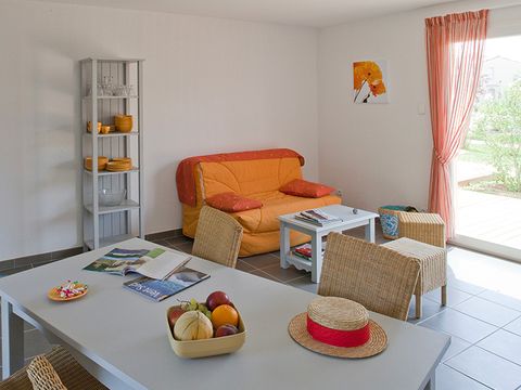 MAISON 6 personnes - ESPACE