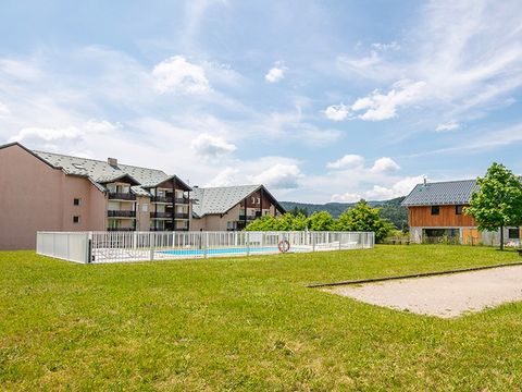 Résidence La Croix Margot - Vacancéole - Camping Isère