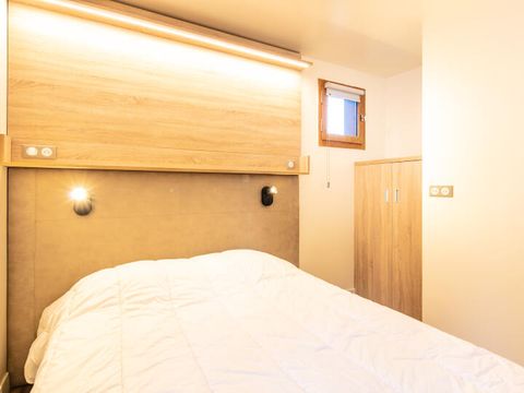 APPARTEMENT 5 personnes - 2P/5 PMR avec balcon ou terrasse