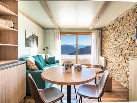 STUDIO 3 personnes - Avec balcon et transats