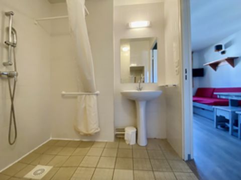 STUDIO 4 personnes - 4 personnes - PMR