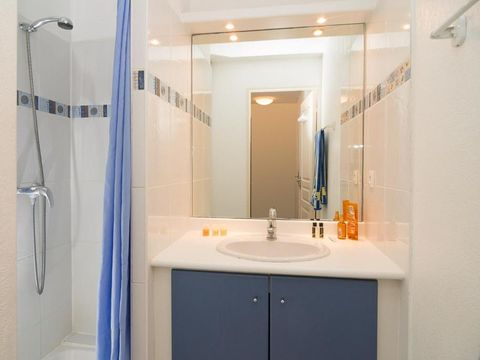 APPARTEMENT 6 personnes - 3 PIECES VUE MER