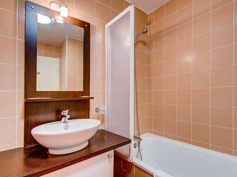 Résidence Les Balcons d'Aix - Vacancéole - Camping Savoie - Image N°2