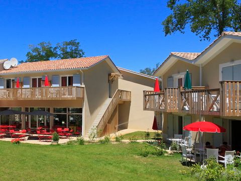 CHAMBRE 3 personnes - Chambre double fauteuil lit