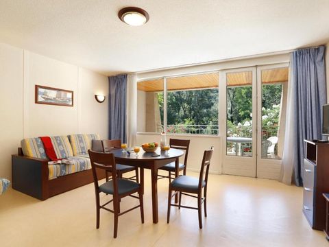 STUDIO 5 personnes - ST/5P