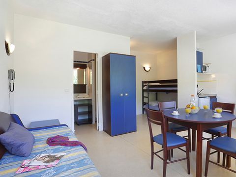 STUDIO 4 personnes - Avec coin nuit 4 personnes 