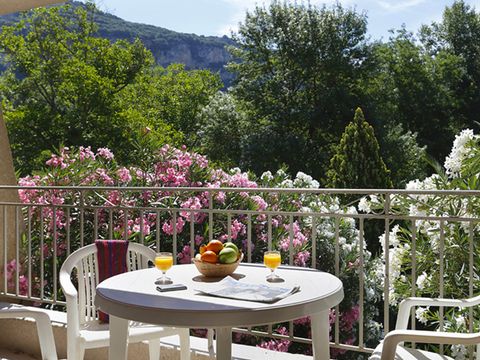 Résidence Le Domaine de Chames - Vacancéole - Camping Ardèche - Image N°5