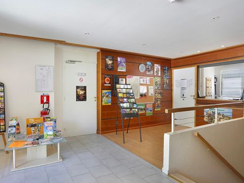 Résidence Le Domaine de Chames - Vacancéole - Camping Ardèche - Image N°2