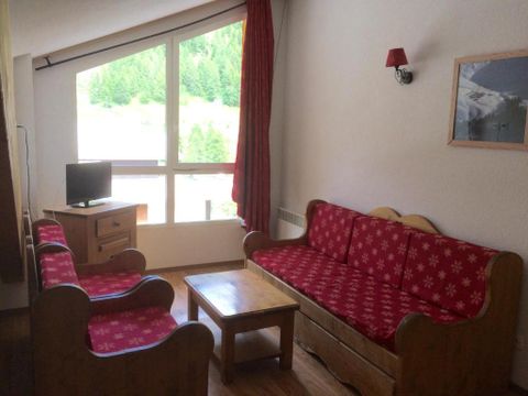 STUDIO 4 personnes - 2 enfant et 2 adultes