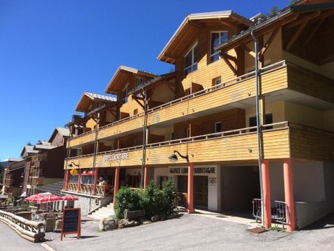 Résidence Central Park - Camping Alpes-de-Haute-Provence - Image N°9