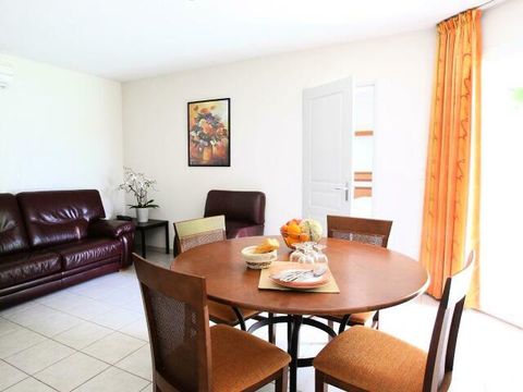 STUDIO 2 personnes - TWIN PMR climatisé