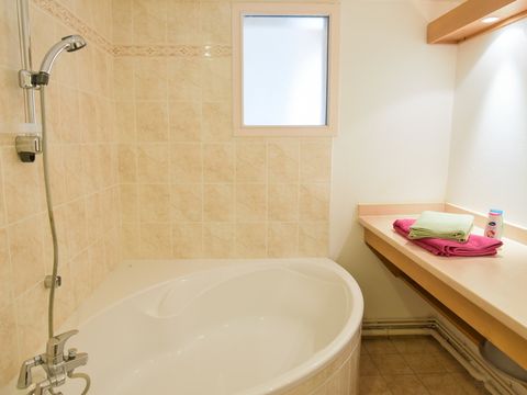 APPARTEMENT 12 personnes - Appartement 4 pièces avec coin nuit 12 personnes APPARTEMENT 12 personnes - Appartement 4 pièces avec coin nuit 12 personnes