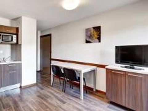 APPARTEMENT 4 personnes - LOCATIF 2 PIECES