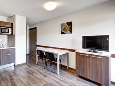 APPARTEMENT 4 personnes - LOCATIF 2 PIECES STANDARD