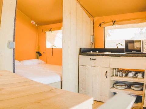 TENTE TOILE ET BOIS 4 personnes - Glamping Safari Mistral