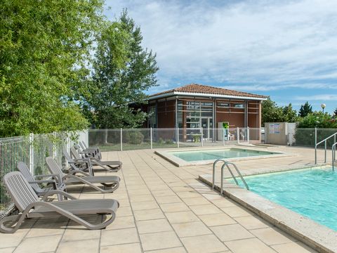 Résidence Sun Hols Les Rives du Lac - Vacancéole - Camping Vaucluse - Image N°3