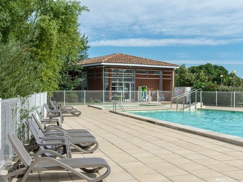 Résidence Sun Hols Les Rives du Lac - Camping Vaucluse - Image N°8