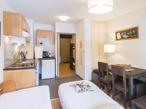 STUDIO 4 personnes - Studio 4 personnes STUDIO 4 personnes - Studio 4 personnes