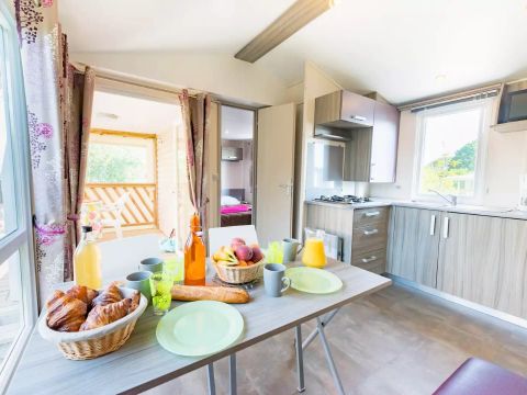 MOBILHOME 4 personnes - 3 Pièces 4 Personnes + TV - 3 soleils