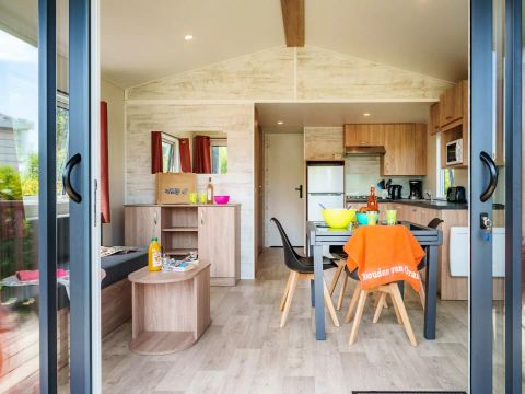 MOBILHOME 4 personnes - 3 Pièces 4 Personnes + TV - 4 soleils