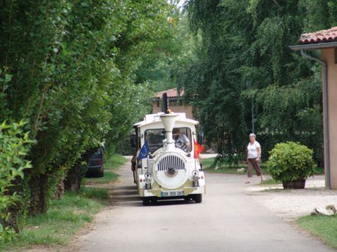 Camping Rivieres de Cabessut - Camping Lot - Image N°11