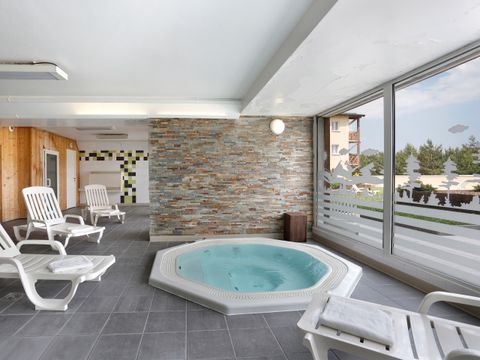 Résidence Pyrénées 2000 - Vacancéole - Camping Pyrénées-Orientales - Image N°8