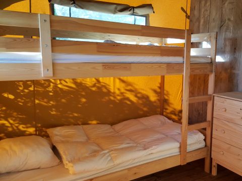 TENTE TOILE ET BOIS 4 personnes - SAFARI PREMIER PRE, sans sanitaires