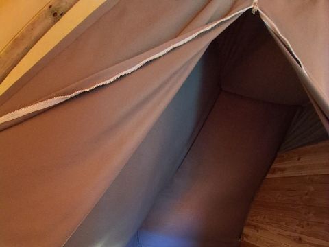 HÉBERGEMENT INSOLITE 4 personnes - Tipi (sans sanitaires)