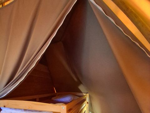 HÉBERGEMENT INSOLITE 4 personnes - Tipi (sans sanitaires)