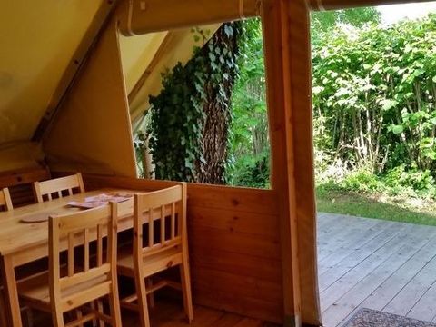 Tente en toile et en bois 5 personnes - L'Amazone (sans sanitaires)