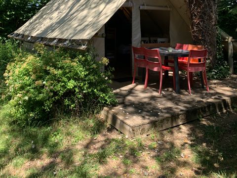 Tente en toile et en bois 5 personnes - L'Amazone (sans sanitaires)