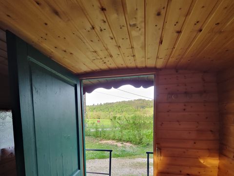 Hébergement 2 personnes - Roulotte (sans sanitaires)