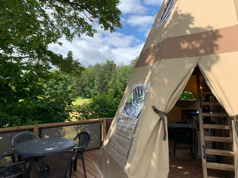 Hébergement 4 personnes - Indienne Tipi Home