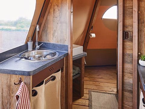 Hébergement 4 personnes - Indienne Tipi Home