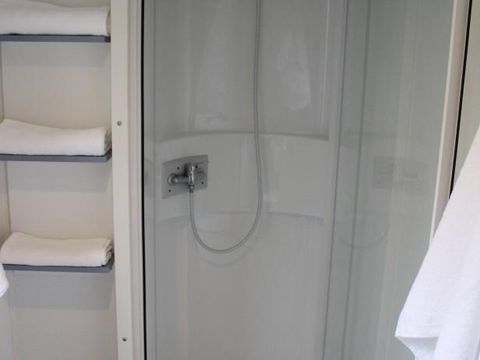 MOBILHOME 4 personnes - Young