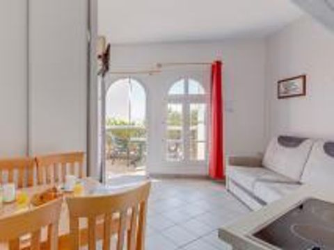 STUDIO 4 personnes - cabine