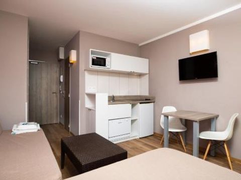 APPARTEMENT 4 personnes - Avec balcon (Séjour + Petit-déjeuner)