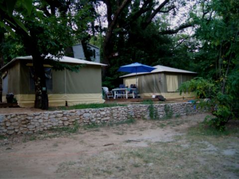 BUNGALOW TOILÉ 4 personnes